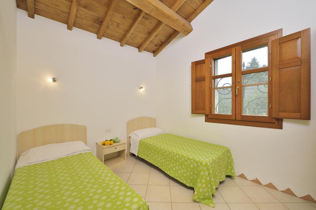 Residence Le Zagare San Teodoro  Rom bilde