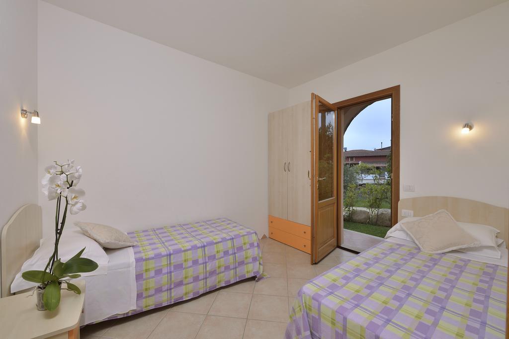 Residence Le Zagare San Teodoro  Eksteriør bilde