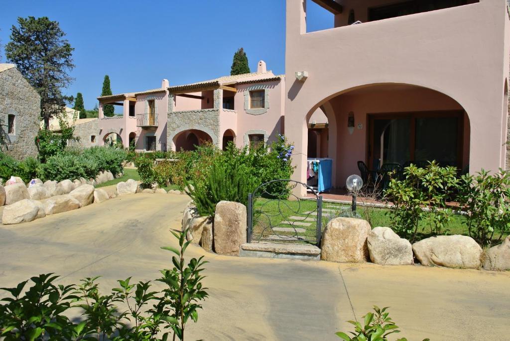 Residence Le Zagare San Teodoro  Eksteriør bilde