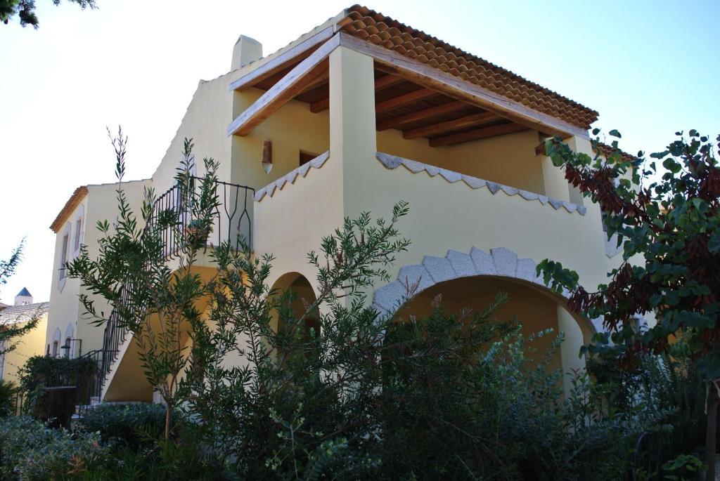 Residence Le Zagare San Teodoro  Eksteriør bilde