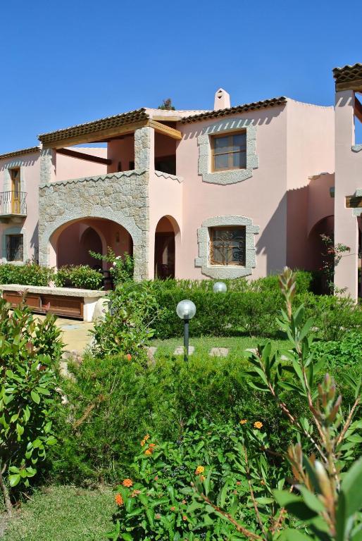 Residence Le Zagare San Teodoro  Eksteriør bilde